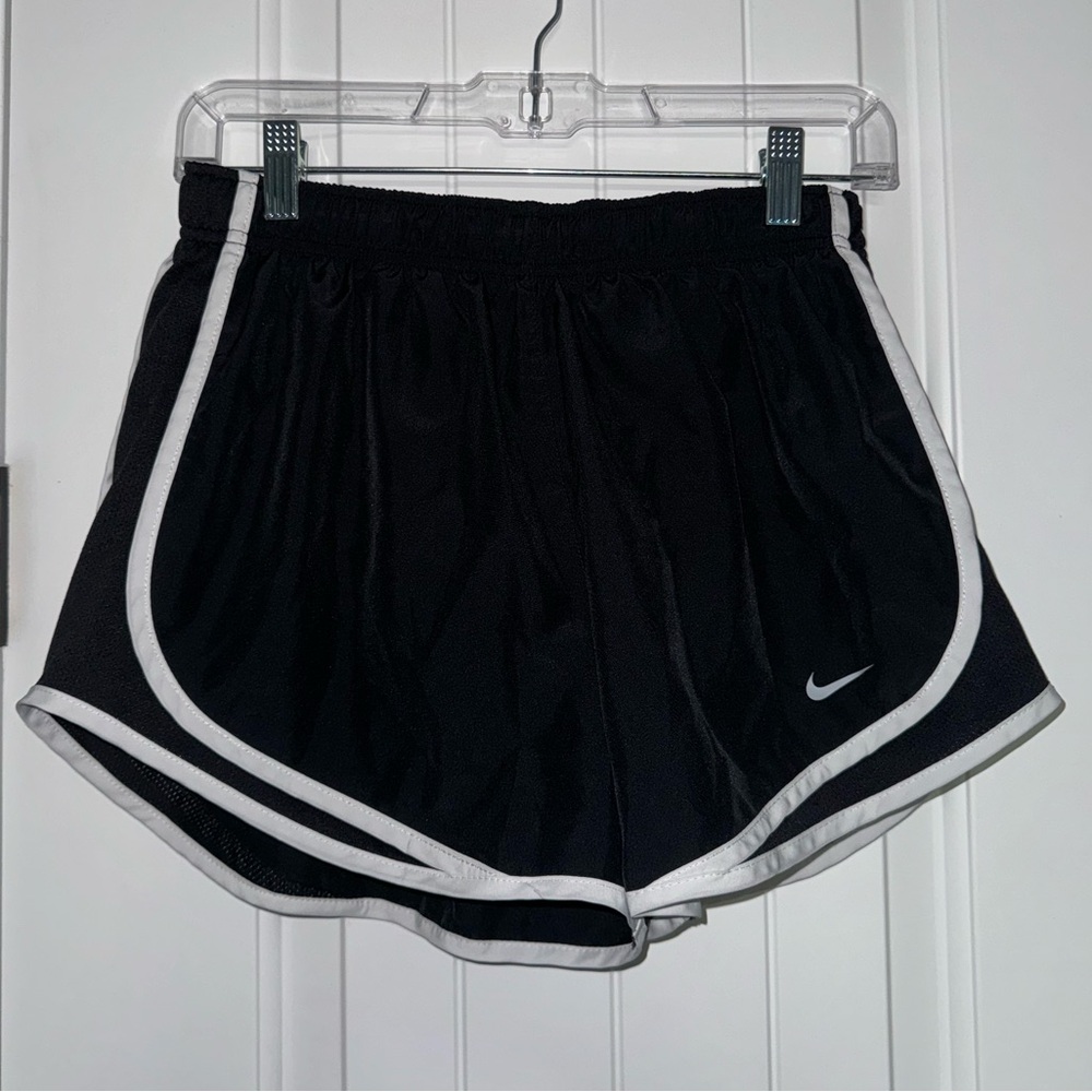 Nike Women’s Tempo Brief-Lined Running Shorts - Black & White